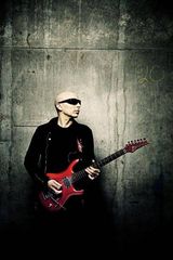 Joe Satriani lanseaza un nou DVD