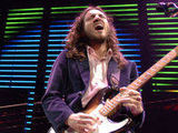 Ofcial: John Frusciante a parasit Red Hot Chili Peppers