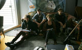 Klaxons vor lansa un album despre 2012