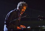 Sufla in vant si castiga 4 invitatii la concertul Bob Dylan de la Bucuresti