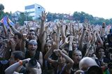 Poze cu publicul la Aerosmith si o piesa LIVE