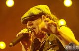 AC/DC se numara printre cei mai bogati muzicieni din 2010