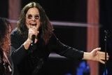 Luna Amara si Coma canta in deschiderea concertului Ozzy Osbourne