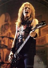 Basistul Megadeth discuta despre filme horror (video)