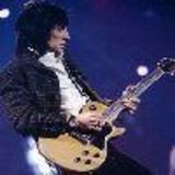 Chitaristul Rolling Stones continua idila cu adolescenta     din Rusia