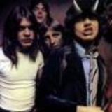 AC/DC i-au depasit pe Slipknot la vanzari    in Australia