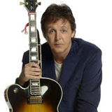 Paul McCartney implineste 67 de ani