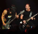 Metallica a obtinut ordin de restrictie impotriva unei femei