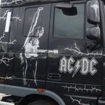 Vamesii din cazul 'AC/DC si spaga' au fost scosi de sub urmarire penala