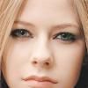 Malaezienii vor sa o saboteze pe Avril Lavigne