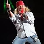 Basistul Guns N Roses despre Axl Rose: Incearca sa ajunga la timp