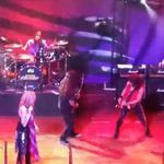 Chitaristul Machine Head a cantat cu Steel Panther (video)