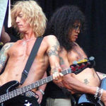 Slash & Duff, impreuna pe scena, pentru o piesa Guns N Roses (video)
