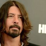 Viata si moarte in familia solistului Foo Fighters