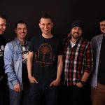 Alex & The Fat Penguins lanseaza videoclipul pentru piesa 'Rai de Farisei'