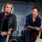 Adrian Smith si Richie Kotzen au lansat un nou single, 'Running'