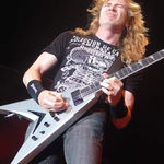 Dave Mustaine vorbeste despre colectia sa de albume (video)