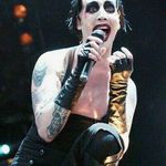 Marilyn Manson nu a avut niciodata gripa porcina?