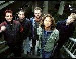 Pearl Jam au cantat alaturi de Chris Cornell si Jerry Cantrell (video)