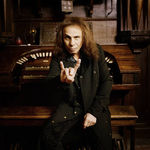 Ronnie James Dio a fost internat de urgenta. Turneul european a fost anulat