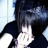 Curentul emo - un pericol pentru adolescenti?