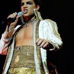 Kiss vor intreprinde un turneu cu invinsul de la American Idol