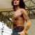 Fanii AC/DC vor o strada in memoria lui Bon Scott Fanii AC/DC vor o strada in memoria lui Bon Scott
