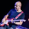 Poze Concert Joe Satriani in Romania, la Bucuresti (User Foto) - Nicu Patoi & Platonic Band