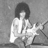 Poze Poze Guns N Roses - young Slash